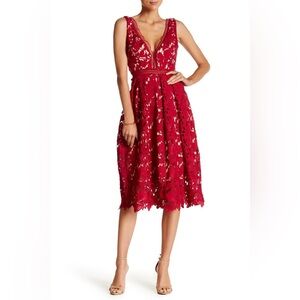 NWOT Romeo + Juliet Couture Lace Red Dress, Size S